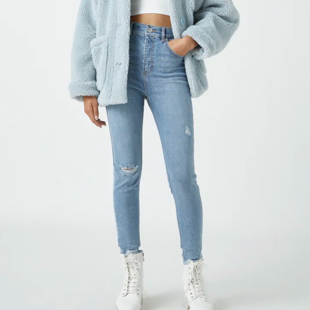 Pull & Bear Light Wash Distressed Skinny Jeans
